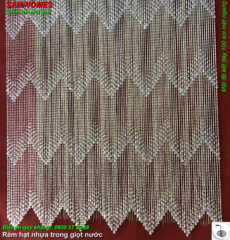 rem hat nhua trong hinh giot nuoc 702024