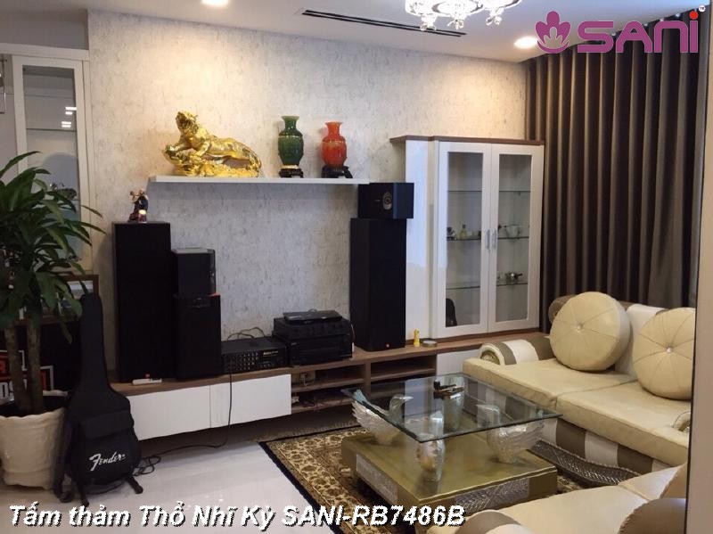 Trải tấm thảm hoa văn tạo điểm nhấn mới phòng khách lam moi phong khach tham trang tri sani 3